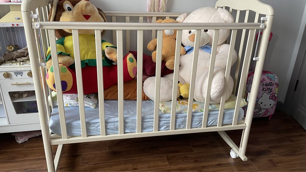 Продается кроватка