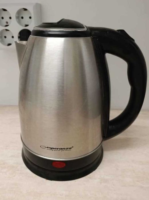 Елекрическа кана 1,8 л