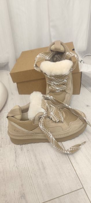 Pantofi sport UGG  cu insertii de piele intoarsa Lowmel, Maro nisip