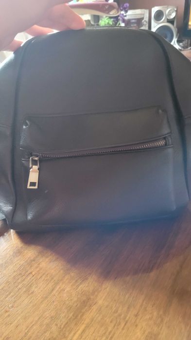 Черна Дамска раница