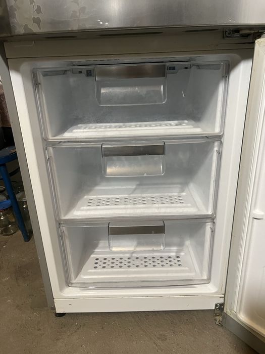 Продам холодильник