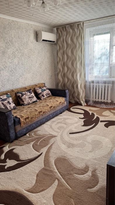 Сдаются в аренду 1 комнатная и 2 комнатня кв помесячно