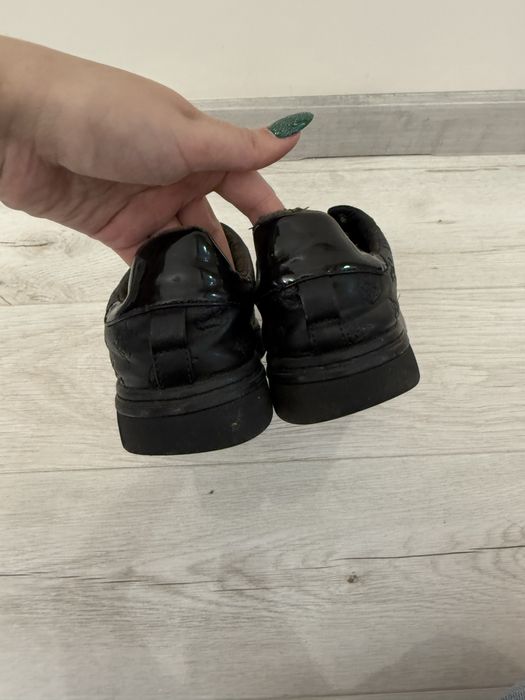 Сникърси guess 38 номер