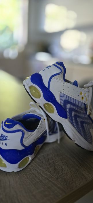 Маратонки Nike 37.5