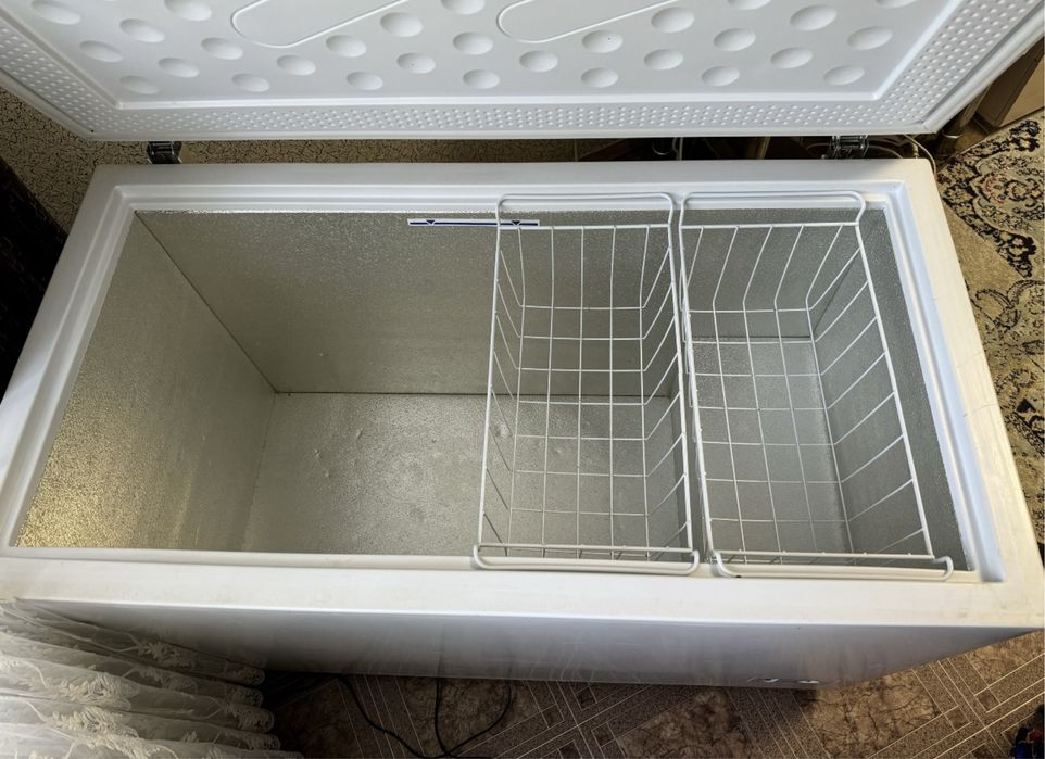 Морозильная камера Бирюса 330 л