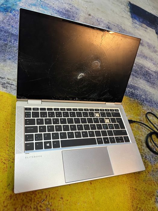 laptop hp elitebook x360 1030 G8 , i5 gen 11 - 470 lei