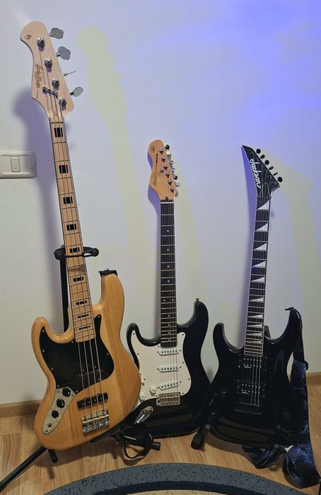 Chitare Electrice/Bass de STANGACI + Amplificator si accesorii.