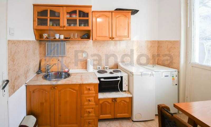 Дава се под наем Двустаен апартамент в София, Лозенец - 50 кв.м за 375 € - Снимка #1