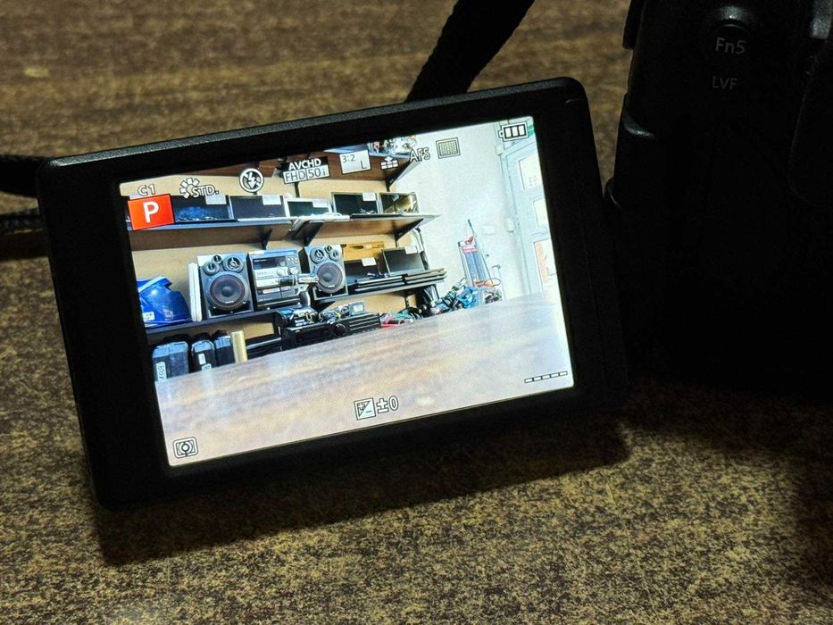 Фотоапарат Panasonic Lumix DMC-FZ1000