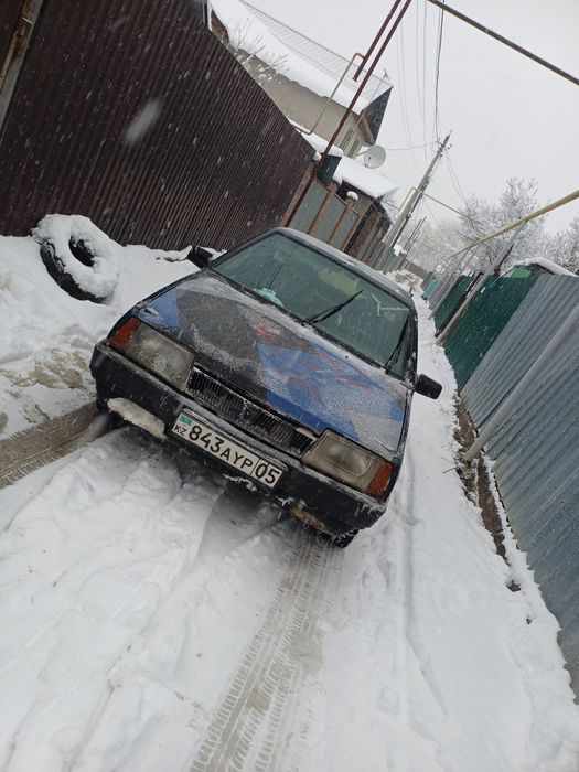 Продам машину ваз 21099