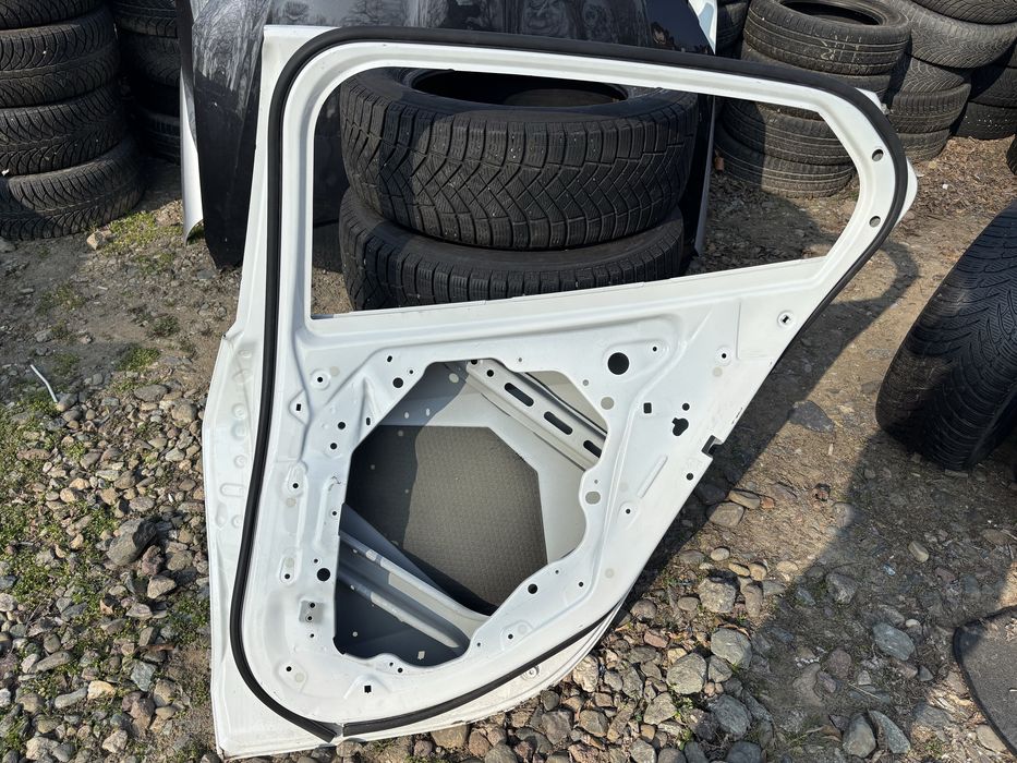 Врата БМВ Ф40 1/BMW F40 1