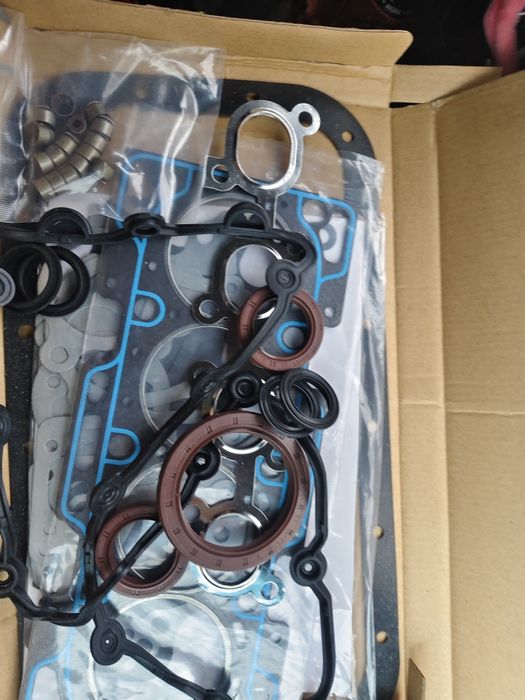 Запчасти на чанган Бенни мини