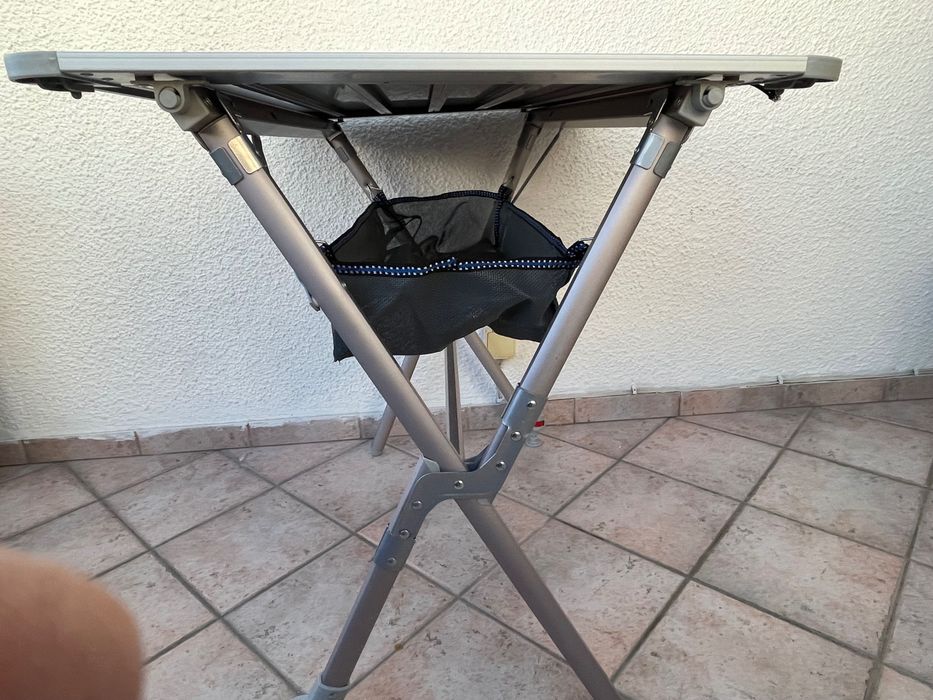 Алу Сгъваема маса за Къмпинг, Каравана, Кемпер и др. Немска от BERGER.