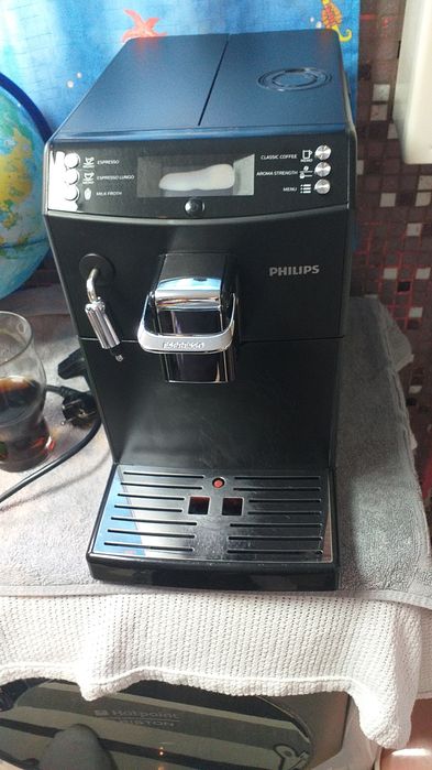 Vand aparat PHilips. De reparat sau de piese nu stau de el.apare cheia