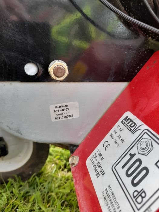 Vînd motocultor MTD 3KW