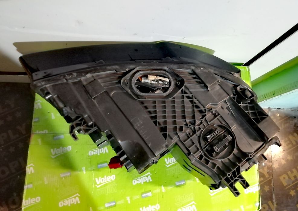 Фар Фарове за Ауди А8 Д4 / Audi S8 A8 4H Full Led Matrix Facelift.