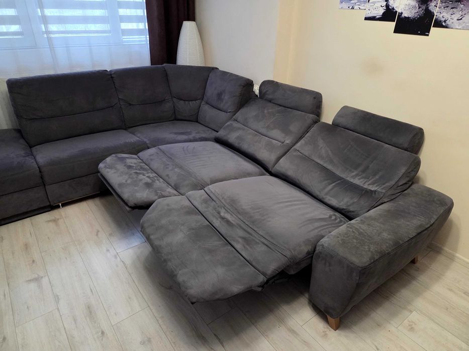 Colțar + masă + 6 scaune