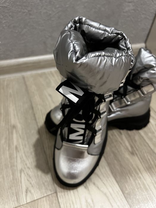 Продаю зимние ботинки