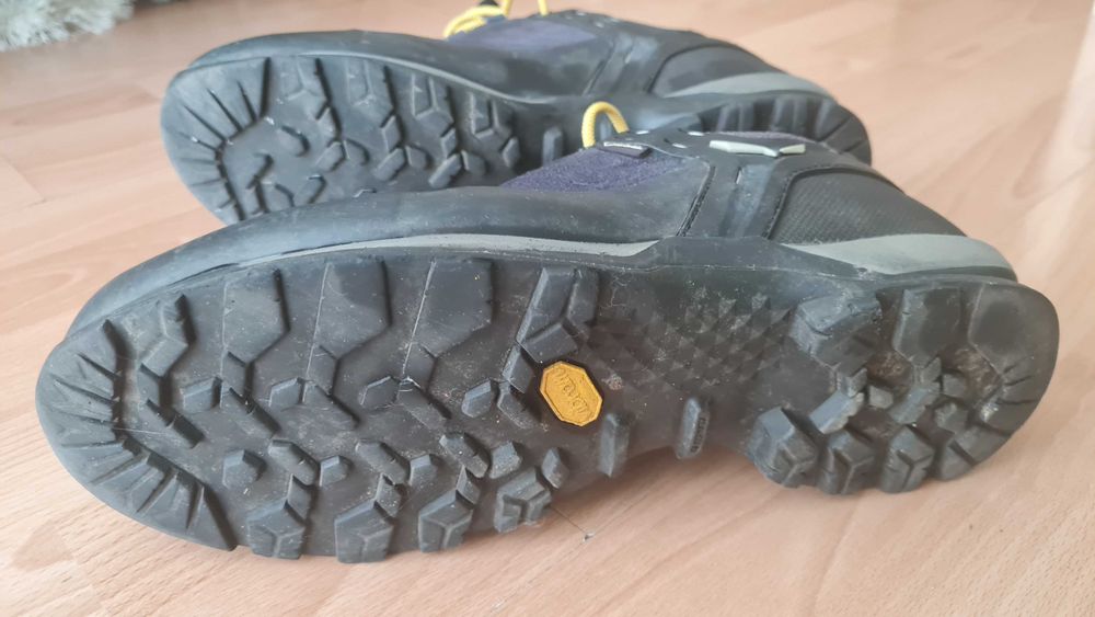 Намалявам Мъжки обувки модел Saleva