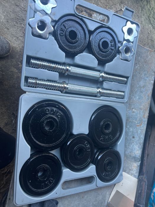 Комплект дъмбели