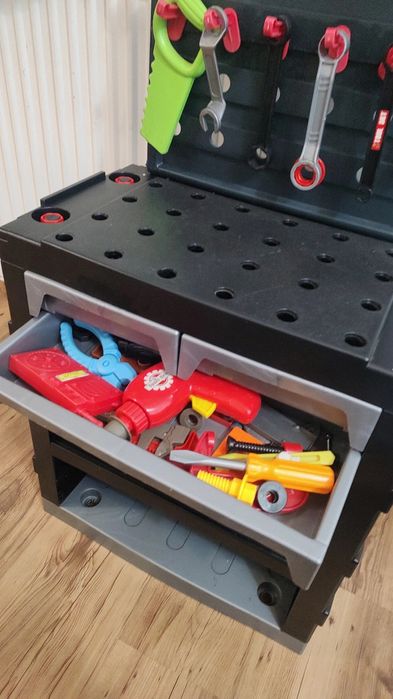 Suport pentru scule de jucărie