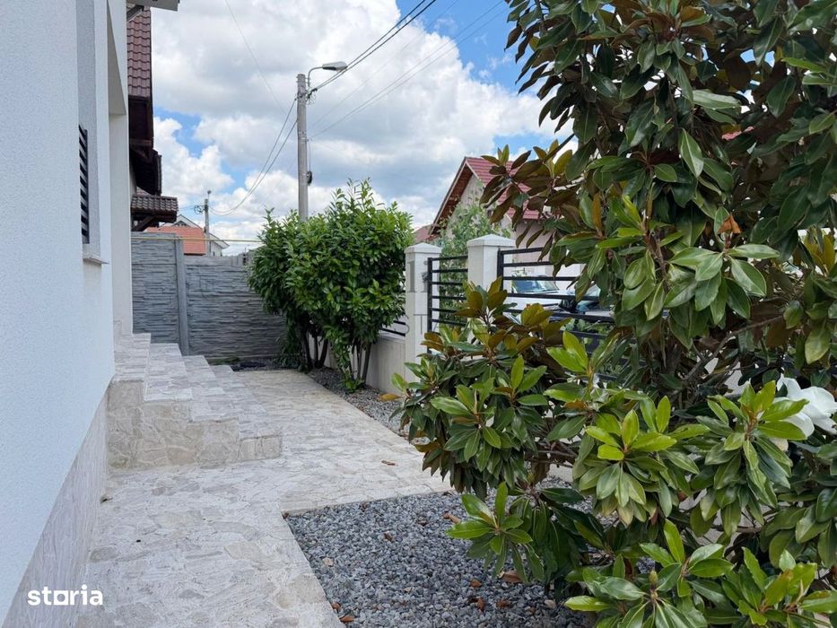 Casa cu 5 camere in Cartierul Tineretului | Prima inchirere