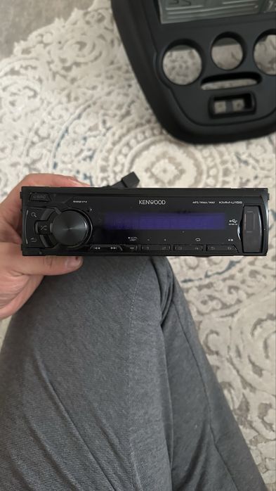 Продаю автомагнитоллу kenwood оригинал