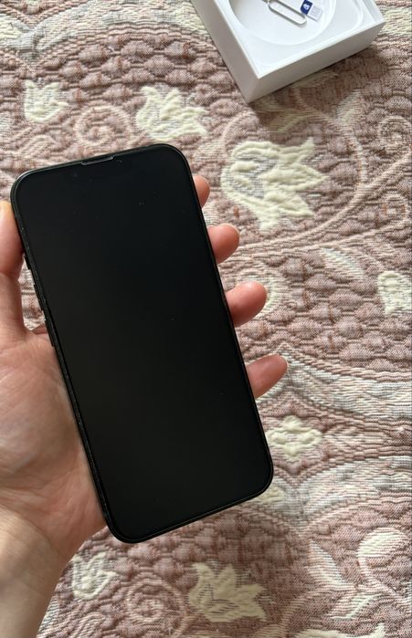Продам iphone 13