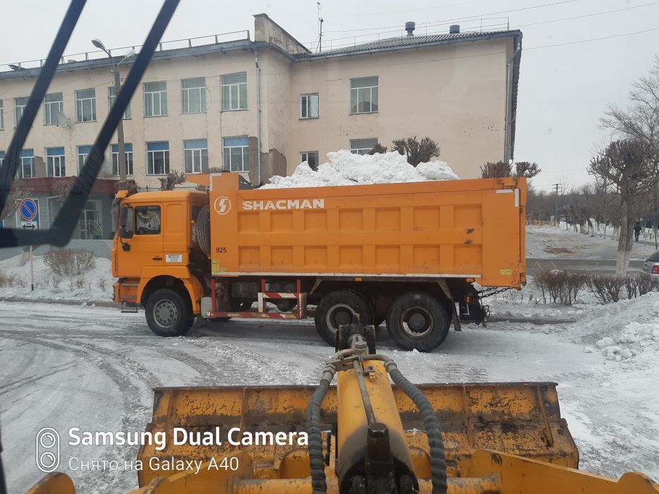 Вывоз и уборка снега