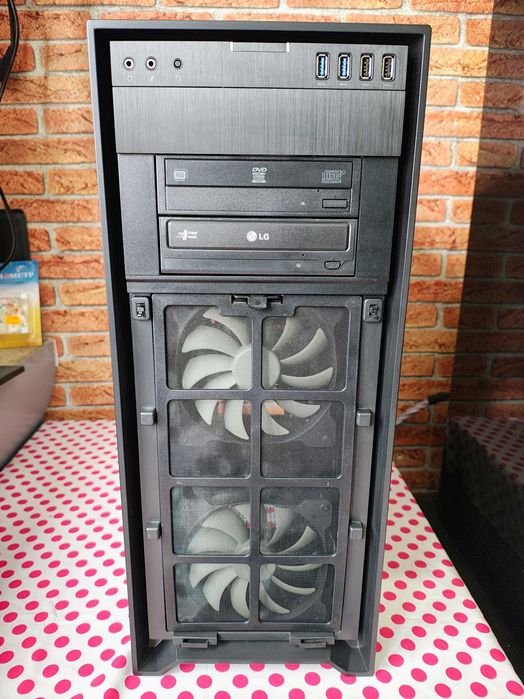 Carcasa FullTower Corsair Obsidian 750D.