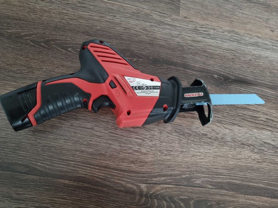 Pendular sabie milwaukee