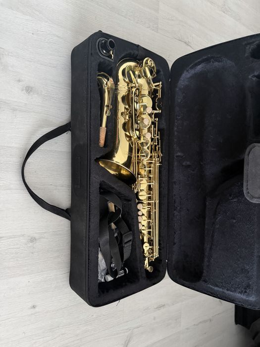 Saxafon thomann de vanzare