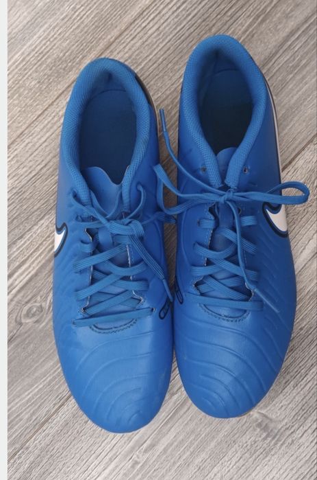 футболни обувки бутонки NIKE и ADIDAS