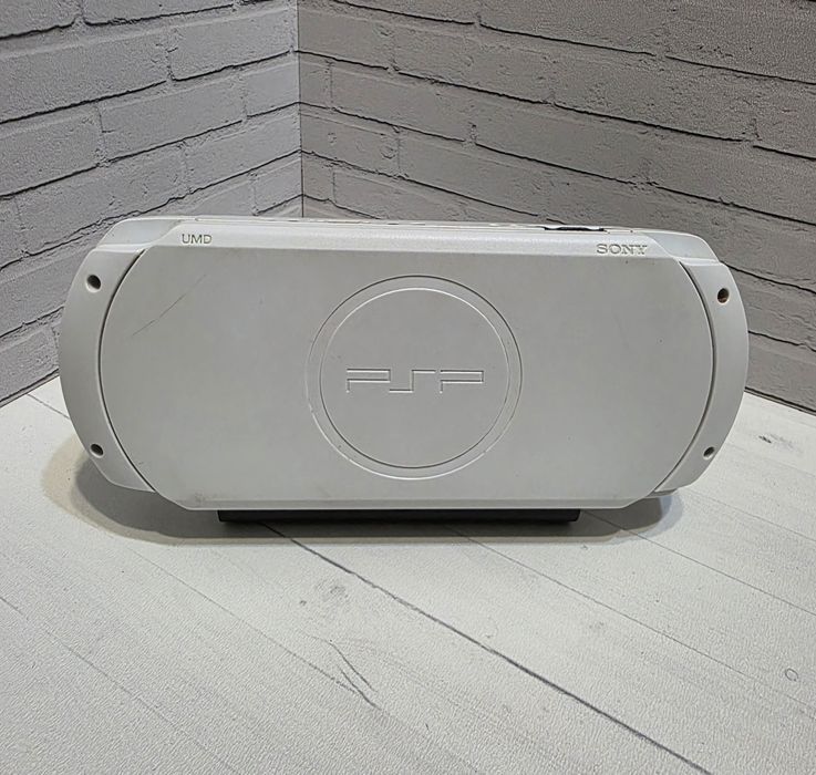 Редкая Psp Street белая