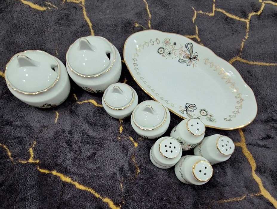 Продам тарелки,блюда.