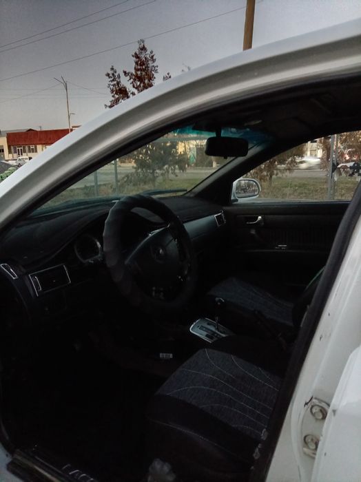 Lasetti 2010 sotiladi