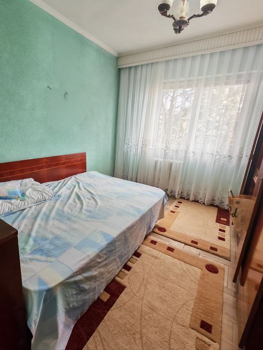 Apartament cu 3 camere Mioveni, zona central