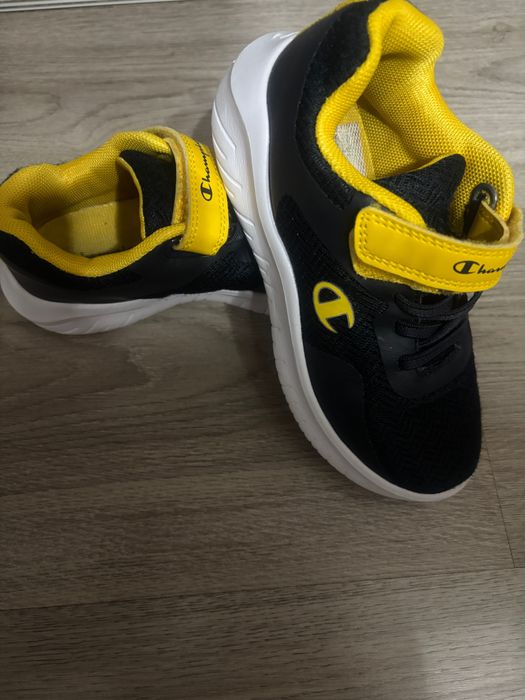 Оригинални маратонки да момче