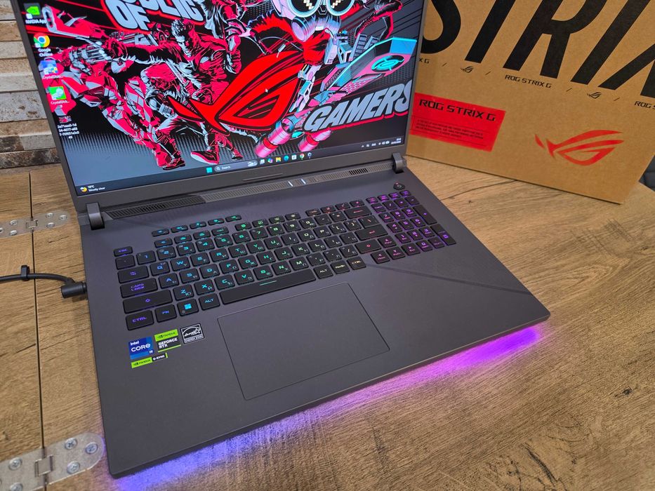 Asus ROG Strix 18 Core i9 14900HX/RTX 4070/32GB DDR5/1TB SSD/Гаранция/ROG Nebula 500 NIT
