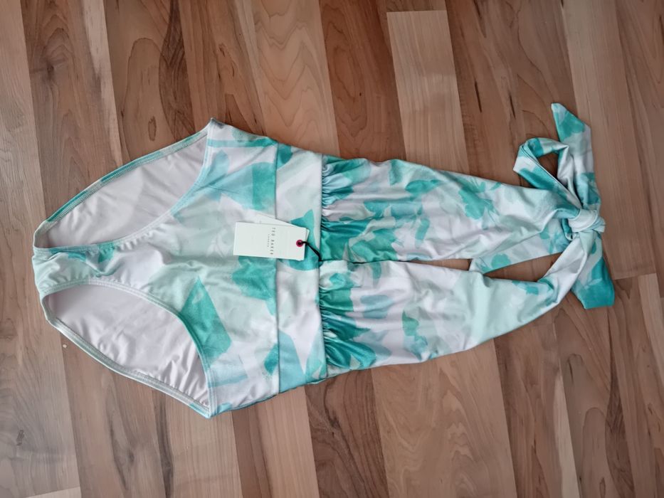 Ted Baker нов бански