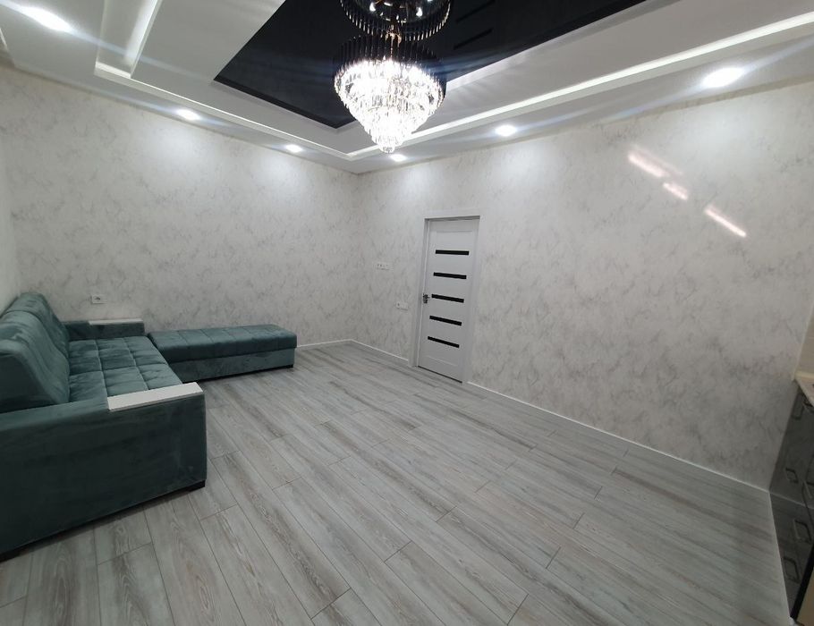 Срочно продаётся 2 комнатная квартира в центре города