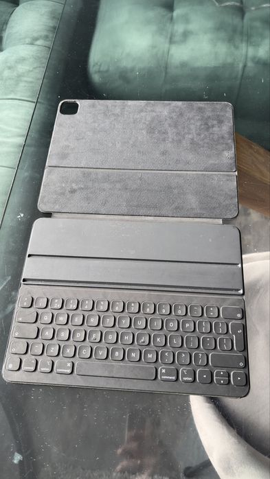 Клавиатура за IPad pro 5th gen
