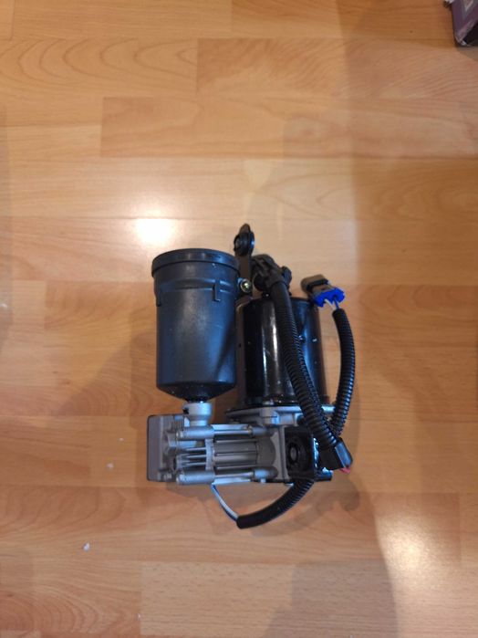 Compresor suspensie  aer Mercedes Vito W638