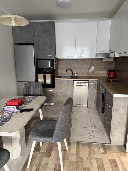 Двустаен под наем в Младост 4