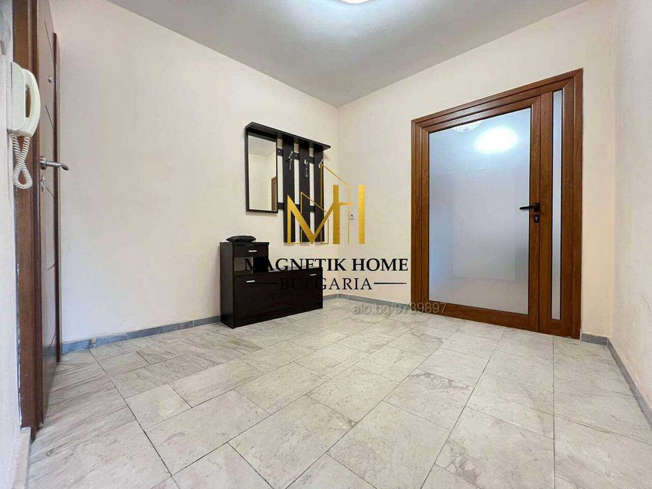 Дава се под наем Двустаен апартамент в Бургас, Център - 70 кв.м за 510 € - Снимка #4