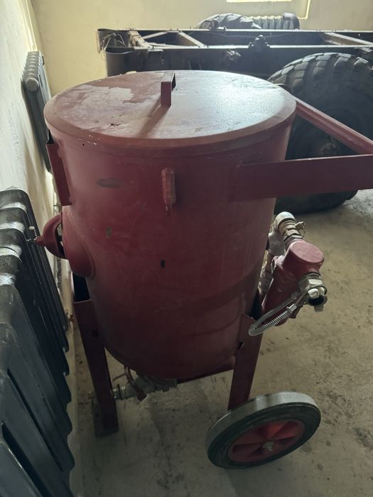 Пескоструйный аппарат