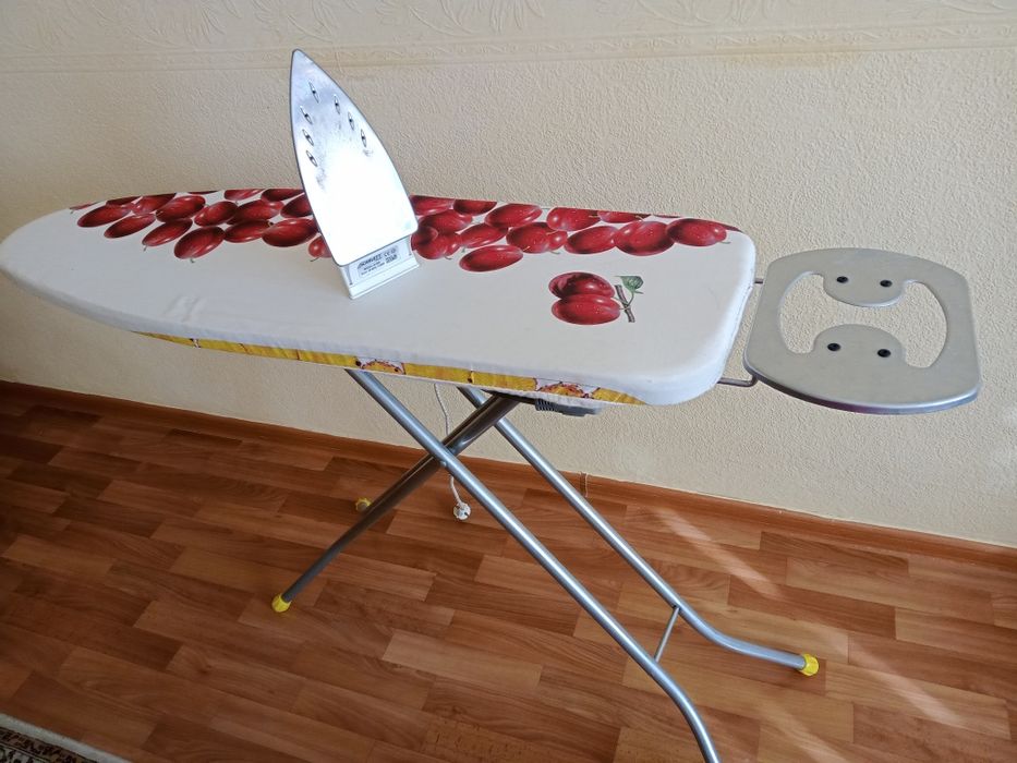 Продам не большая утюг