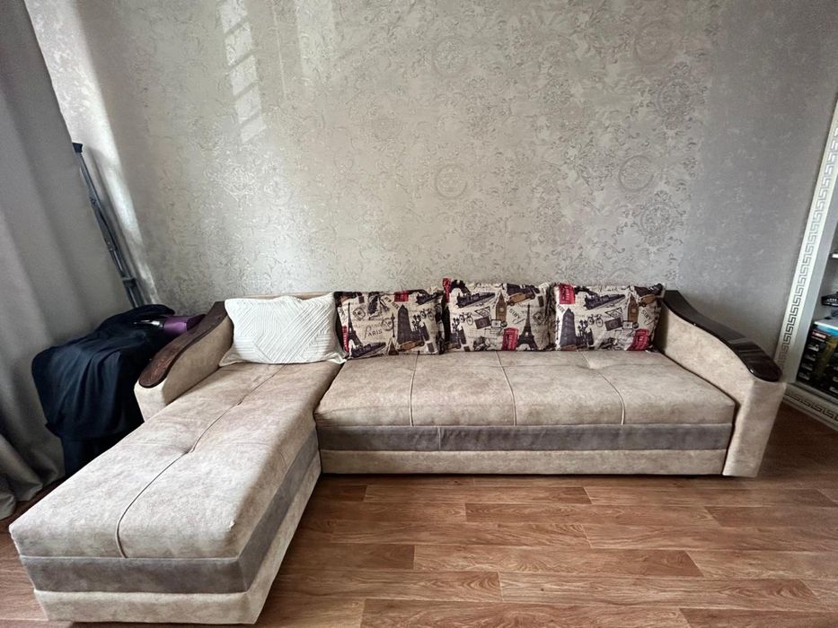 Продам диван раздвижной