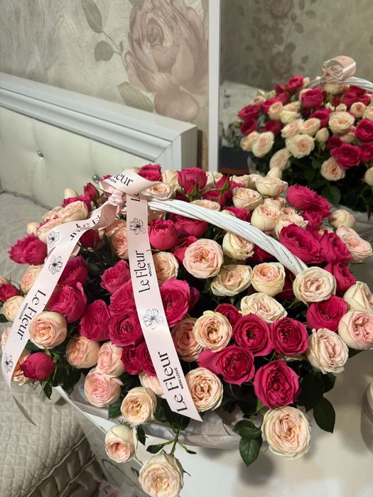 Красивые и свежие кустовое розы