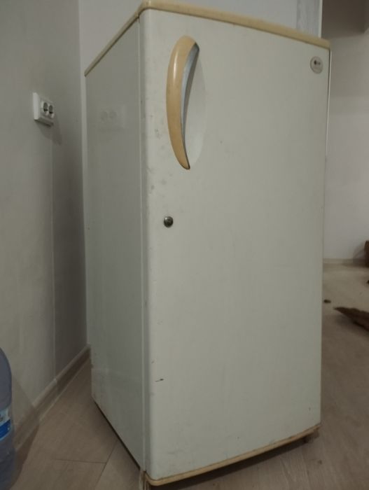 Холодильник LG - однокамерный